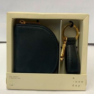 Black Key Chain & Wallet set. Brand New.
